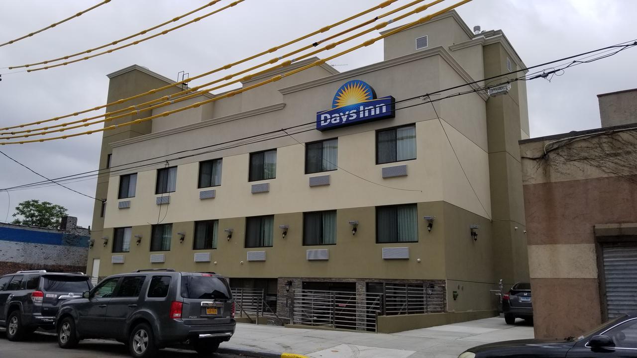 Days Inn By Wyndham Brooklyn Marine Park New York Exterior foto